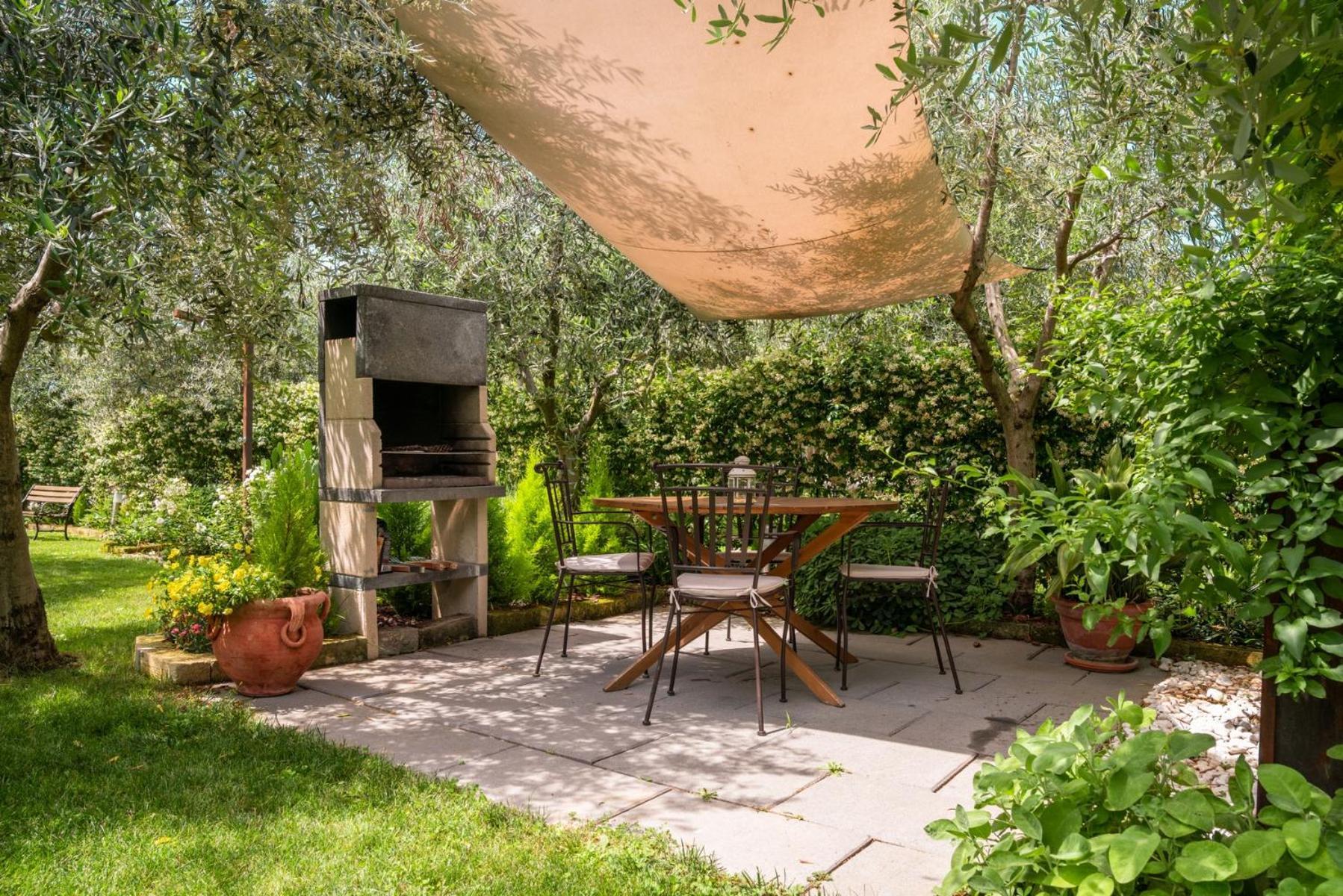 Casa 32 Loft - Garda Lake Torbole Sul Garda Bagian luar foto