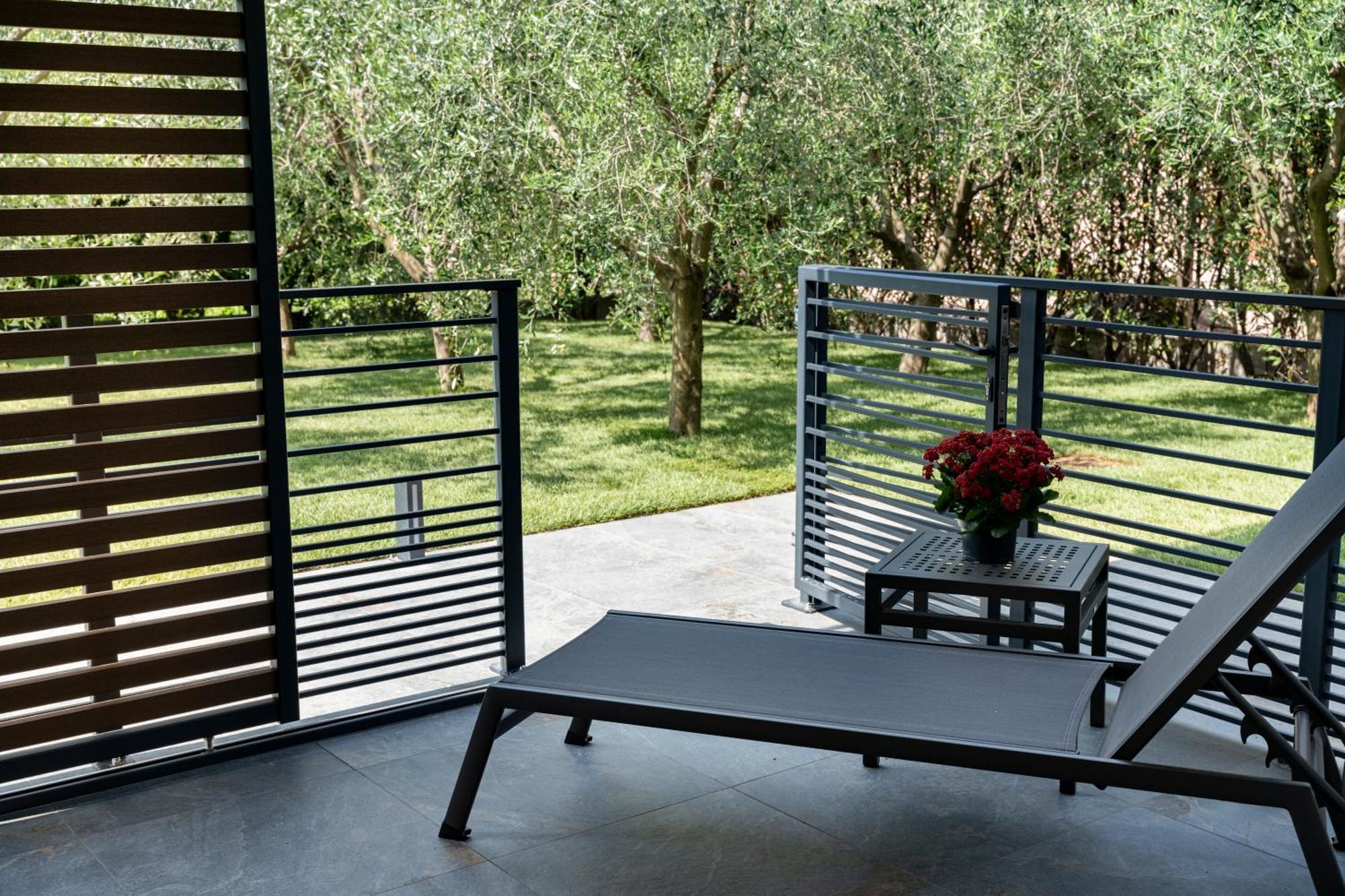 Casa 32 Loft - Garda Lake Torbole Sul Garda Bagian luar foto
