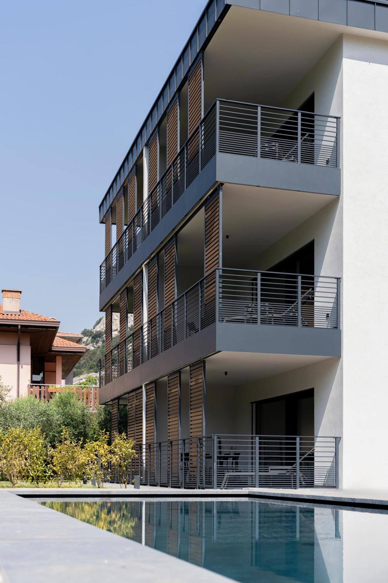 Casa 32 Loft - Garda Lake Torbole Sul Garda Bagian luar foto