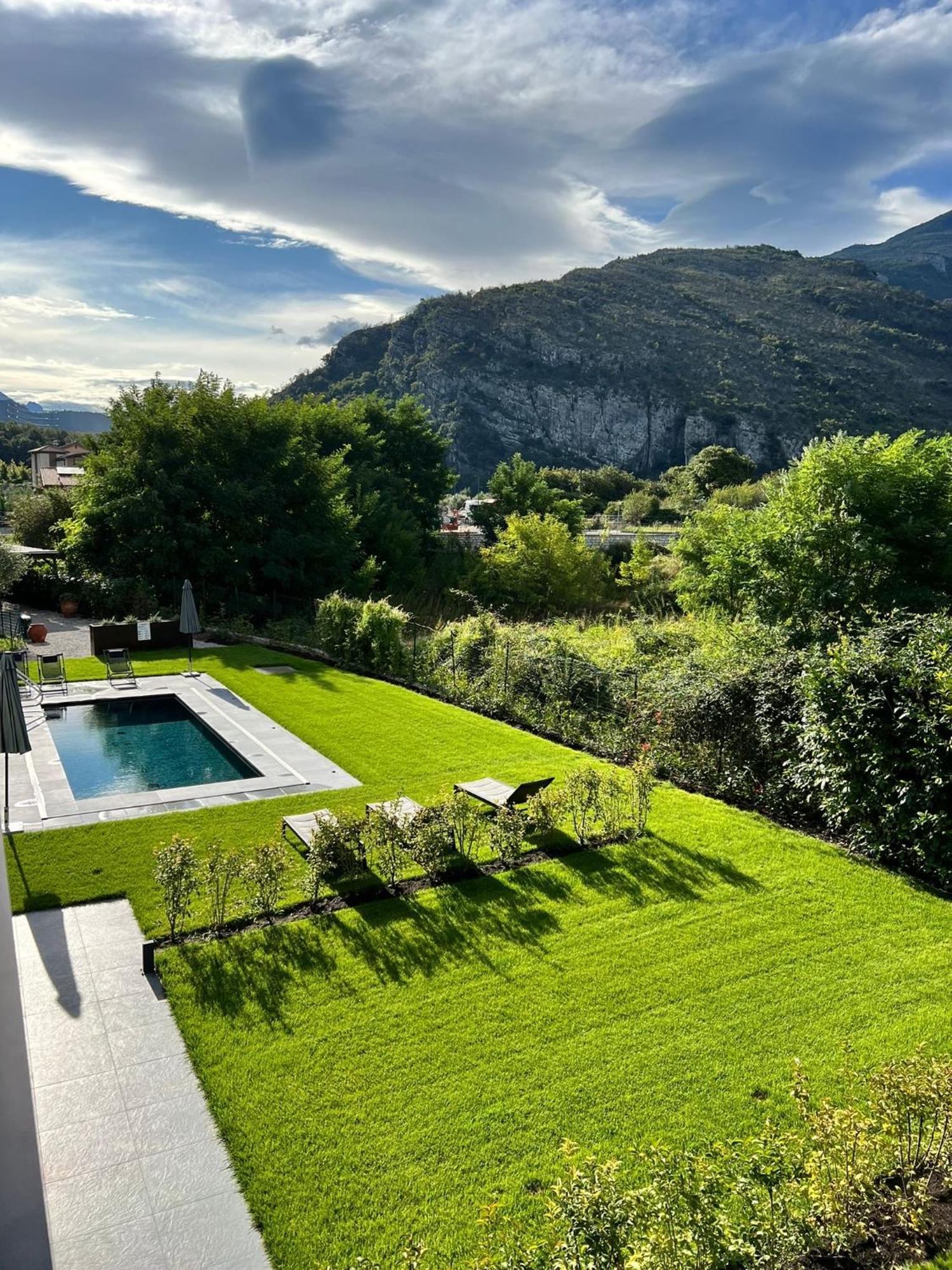 Casa 32 Loft - Garda Lake Torbole Sul Garda Bagian luar foto